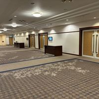 披露宴会場の外、受付