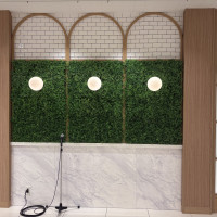 木や緑などが入っている会場でした。