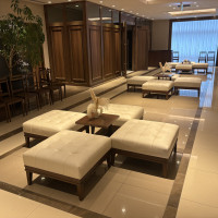 広々とした友人用の待合です。