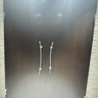 披露宴会場の大きな扉