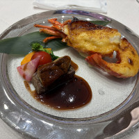 伊勢エビの食べやすさに感激