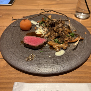 オーダーメイド可、季節の素材を取り入れているよう