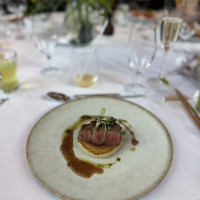 メインのステーキ