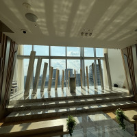 祭壇に上がると奥の景色が広がります