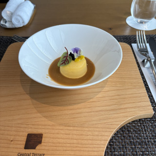 前菜の牡蠣のブリュレ