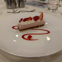 試食で2種類のケーキを食べれました！