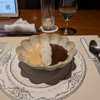 結婚式では珍しいカレー。とても美味しかったです。