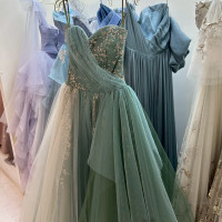 提携ドレスショップのドレス