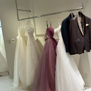 提携ドレスショップでのウェディングドレス・タキシード一例|789138さんのホテルモントレ仙台の写真(2627973)