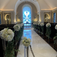 バージンロードからのチャペル内