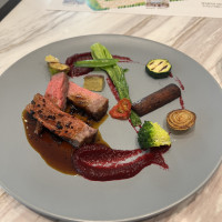 トリュフソースの牛フィレ