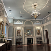 チャペル前の空間(受付の場所に相当)