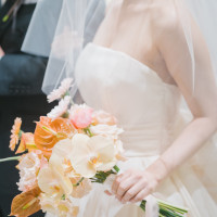 ブーケとドレス