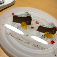 ショコラバスクチーズケーキ。濃厚でコーヒーがベストマッチ。