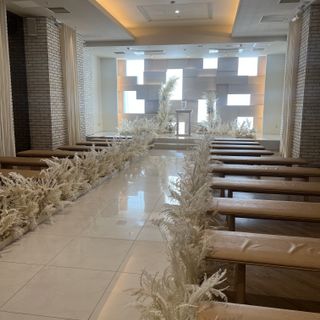入り口側からみたチャペル