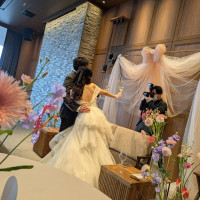 披露宴乾杯のシーン