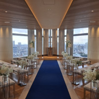 光の入るチャペル。