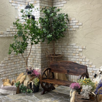 フォトスペース。ベンチもおしゃれですね。