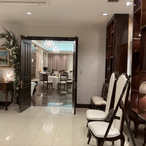 披露宴会場入口|789650さんのアイネスヴィラノッツェ宝ヶ池(クラウディアホールディングスグループ)の写真(2630293)