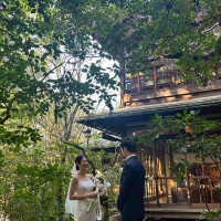 自然に囲まれた庭園。川の流れの音も素敵でした。