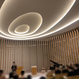 チャペルの高い天井