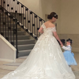 お色直し退場
披露宴扉