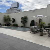 プールがついたガーデン