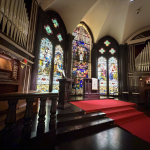 チャペルのステンドグラスとパイプオルガンが素晴らしいです！|790045さんのセント・ラファエロチャペル御堂筋の写真(2631752)