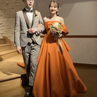 新婦のお色直しはオレンジでした。