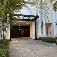 玄関は、竹と建物の雰囲気が素敵でした