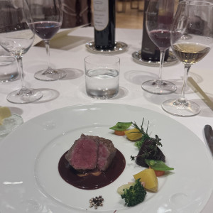 コースの中で1番高いお肉を試食しました|790246さんのラ・フェット ひらまつ （ひらまつウエディング）の写真(2632349)