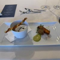 トリュフ香る森のカップチーノ