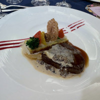 ステーキ
柔らかくて美味しい