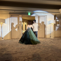 披露宴退場です