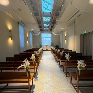 白ベースでシンプルな作りです。