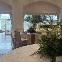 ツリーが見える披露宴会場