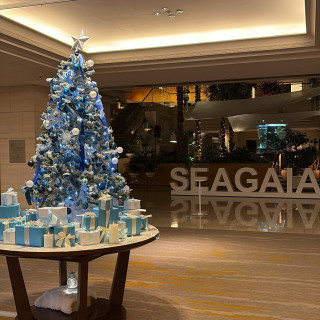 ホテル一階ロビー