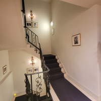 階段(エレベーターも別であります)