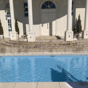 水はこんな感じで結構広い|791387さんのアーククラブ迎賓館(広島)/テイクアンドギヴ・ニーズウェディングの写真(2637376)