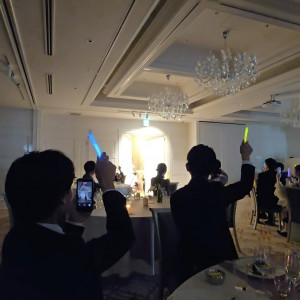 お色直し後再入場のドレス色当てクイズ|791431さんのラ・テラスホール神戸（LASUITE LE PAN Bldg.）の写真(2638012)