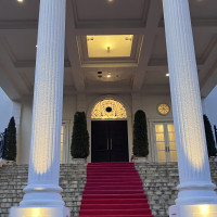 夜になるとライトが素敵で昼間とは違った雰囲気に