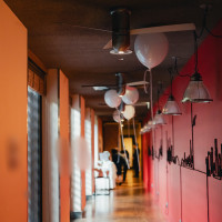 真っ赤な壁が印象的でした。