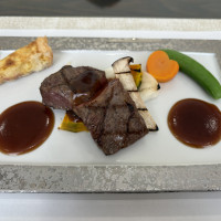 試食3品目：宮崎牛ロース肉のステーキ