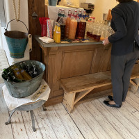 ゲスト控え室にあるウェルカムドリンク