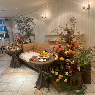 会場装花は追加料金なく、とっても満足する仕上がりでした！