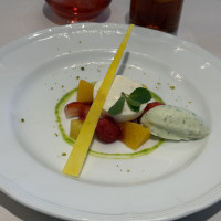 試食のデザート