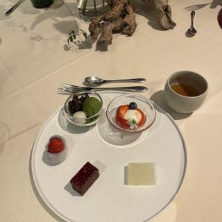 コース料理最後のデザート