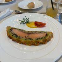 サーモンをパイ生地で包んだ料理
ゲストから評判が良かった。