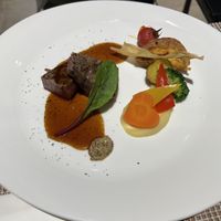 メイン肉料理