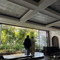 挙式後、チャペルにて撮影